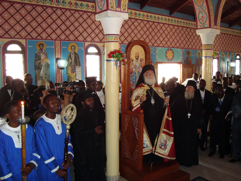 patriarh-feodor-v-kongo-hram