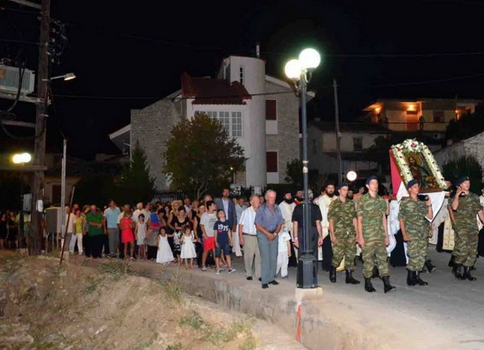 Крестный ход по улицам города Аргоса